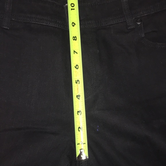 Chico’s Black Stretchy Jeans Size 1.5 Short - Picture 7 of 9